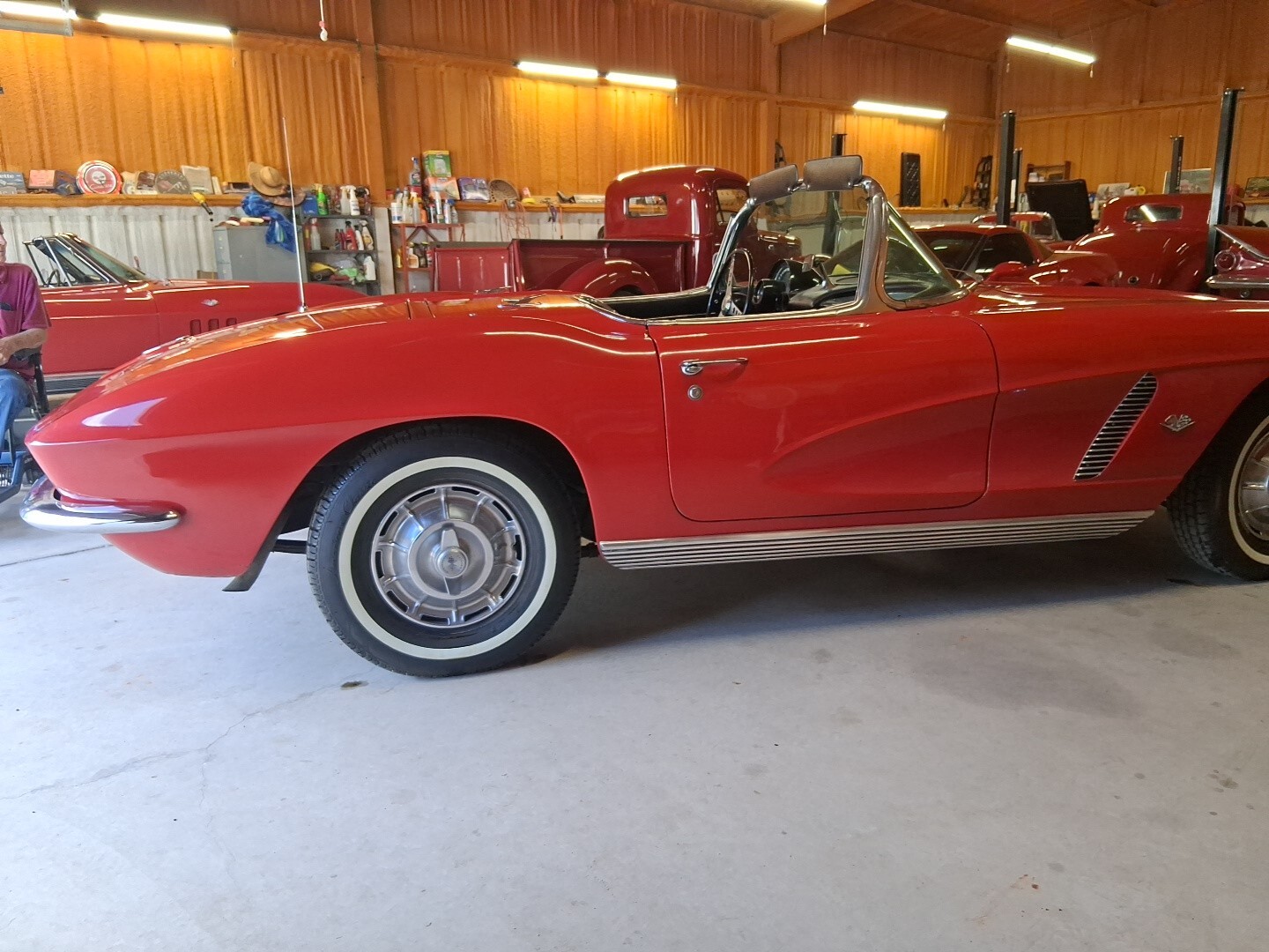 Chevrolet-Corvette-1962-Convertible-35
