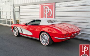 Chevrolet-Corvette-1962-Convertible-37