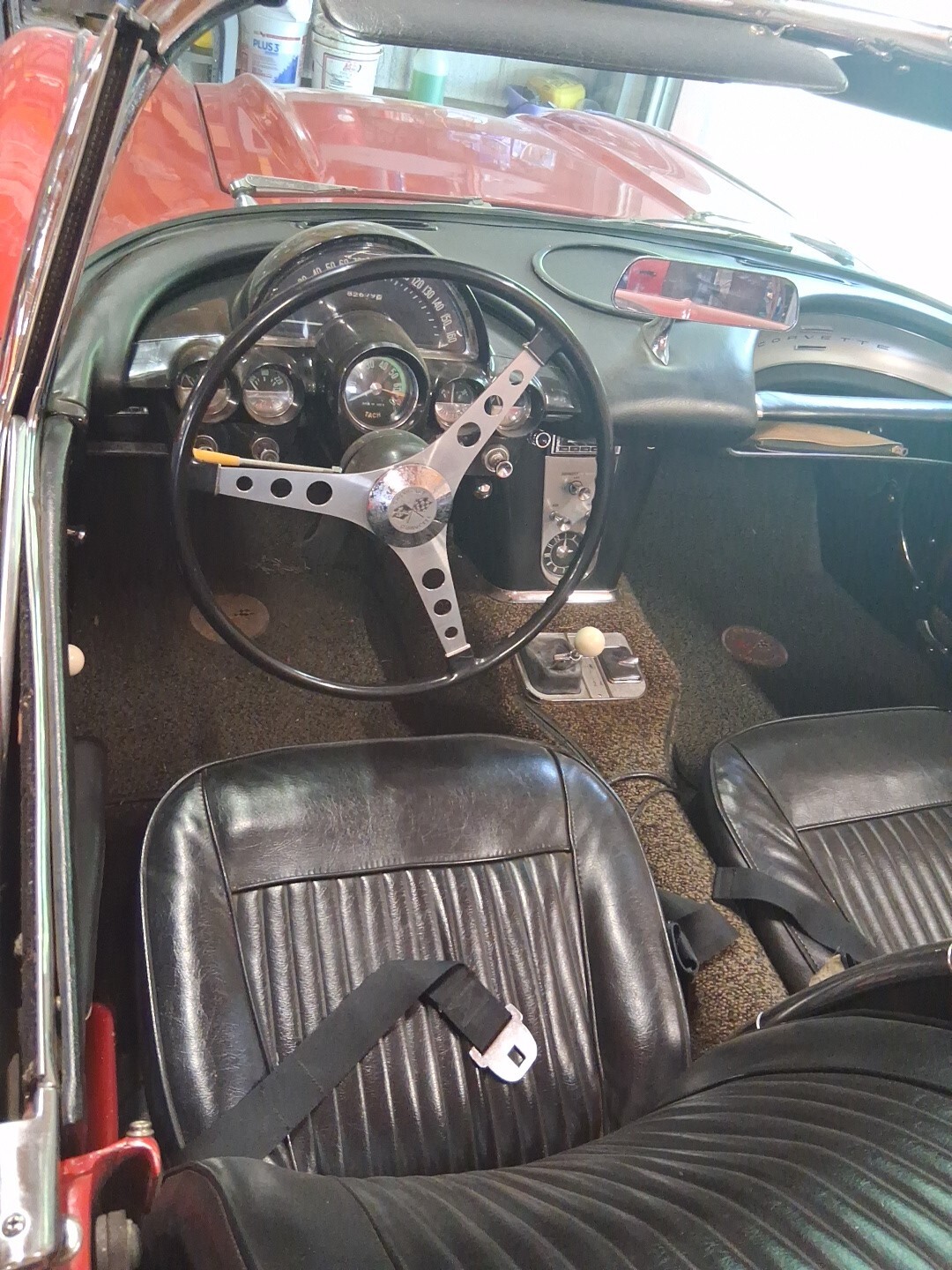 Chevrolet-Corvette-1962-Convertible-38