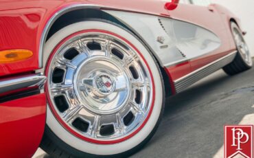 Chevrolet-Corvette-1962-Convertible-4