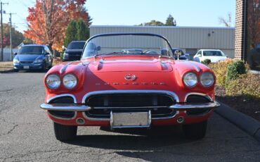 Chevrolet-Corvette-1962-Convertible-5