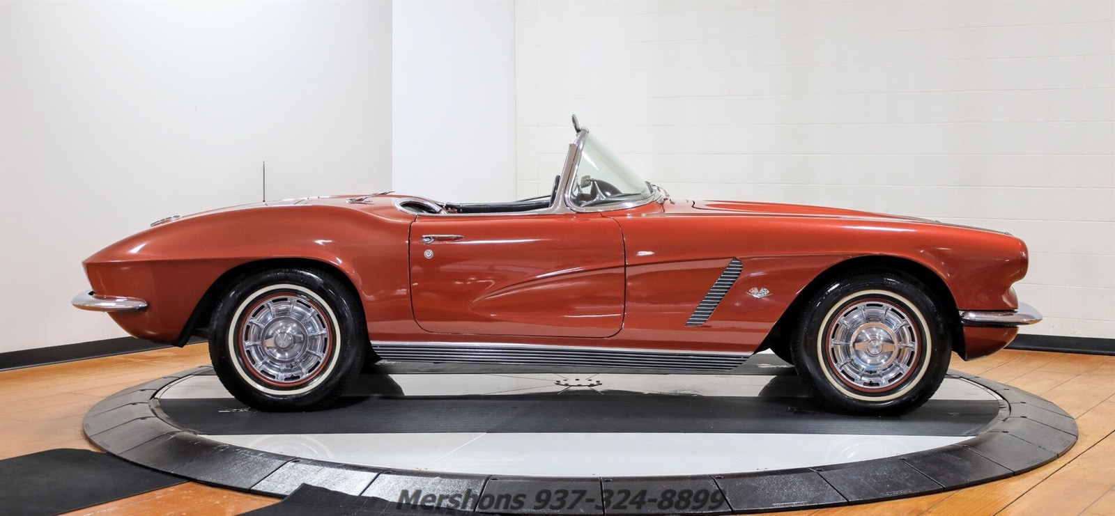 Chevrolet-Corvette-1962-Convertible-6