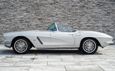 Chevrolet-Corvette-1962-Convertible-6
