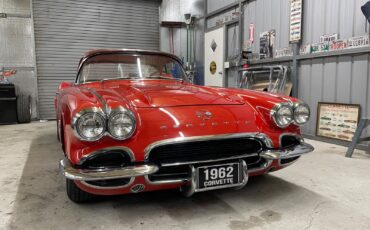 Chevrolet-Corvette-1962-Convertible-6