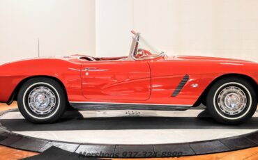 Chevrolet-Corvette-1962-Convertible-7
