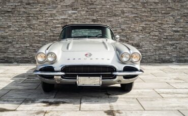 Chevrolet-Corvette-1962-Convertible-8