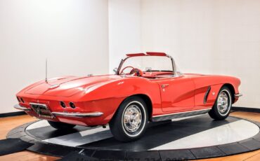 Chevrolet-Corvette-1962-Convertible-8