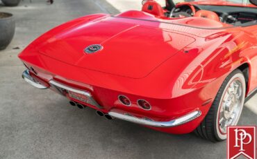 Chevrolet-Corvette-1962-Convertible-8