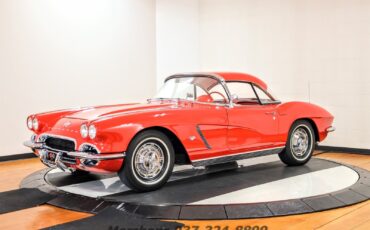 Chevrolet-Corvette-1962-Convertible-9