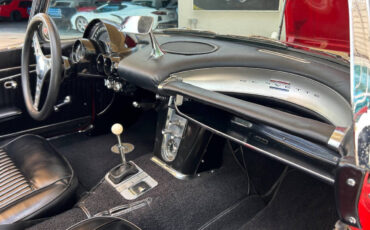 Chevrolet-Corvette-1962-Hatchback-32