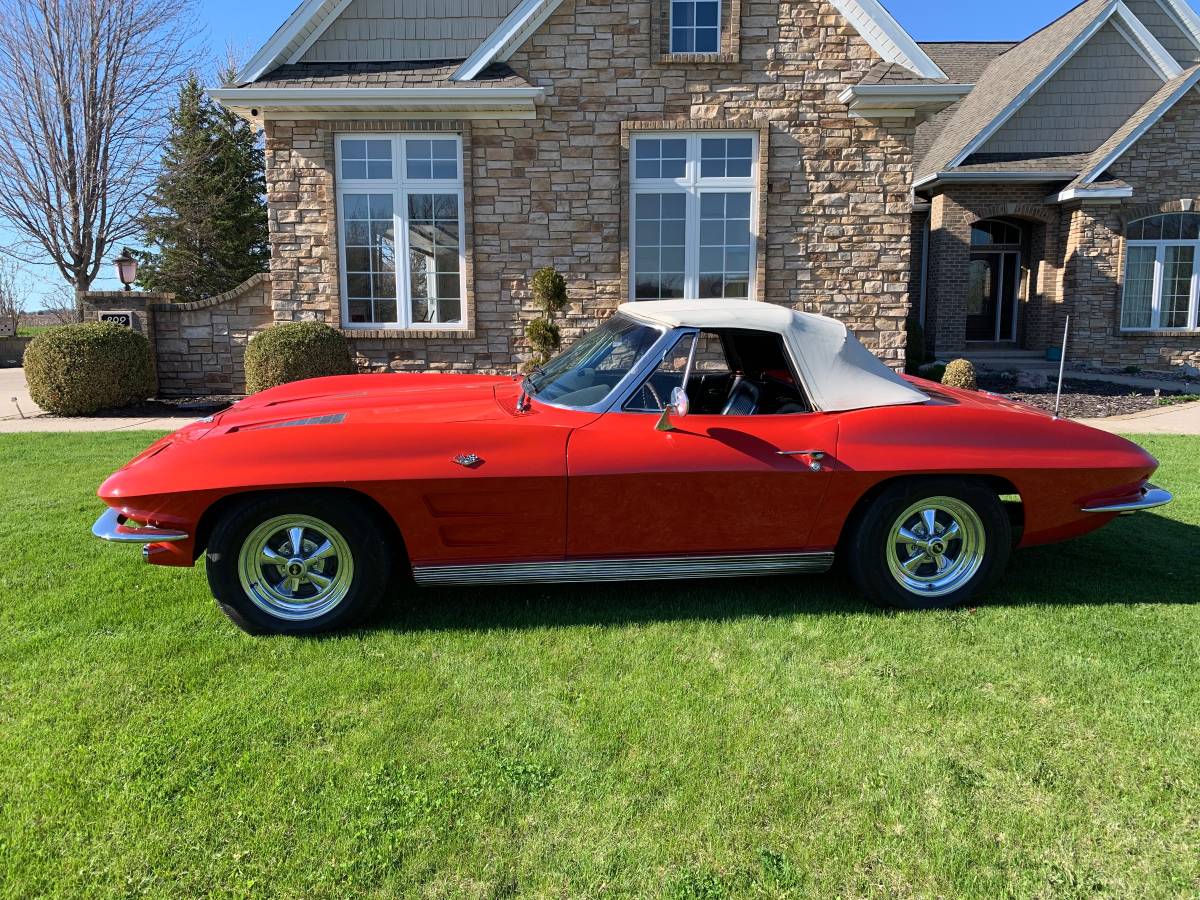 Chevrolet-Corvette-1963-1