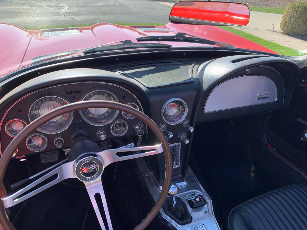 Chevrolet-Corvette-1963-11