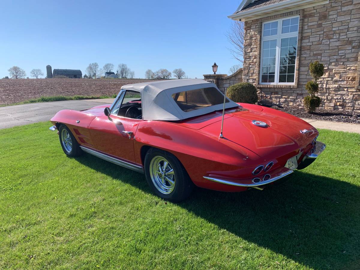 Chevrolet-Corvette-1963-2