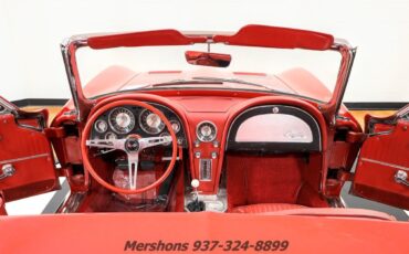 Chevrolet-Corvette-1963-Convertible-1