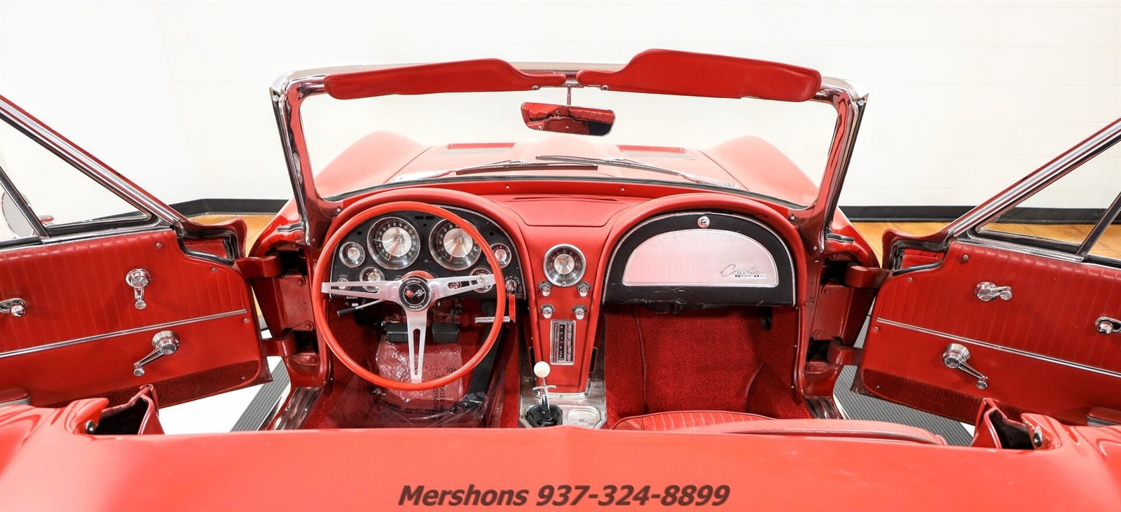 Chevrolet-Corvette-1963-Convertible-1