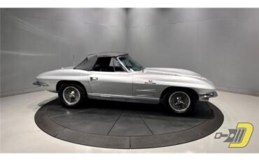 Chevrolet-Corvette-1963-Convertible-10