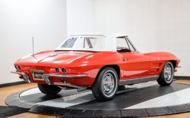 Chevrolet-Corvette-1963-Convertible-12