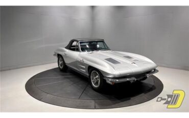 Chevrolet-Corvette-1963-Convertible-12