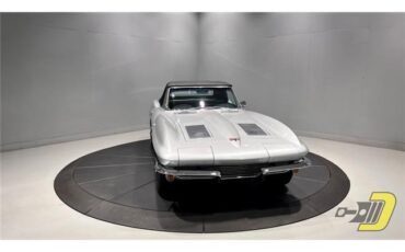 Chevrolet-Corvette-1963-Convertible-13