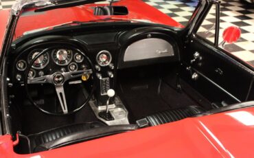 Chevrolet-Corvette-1963-Convertible-16
