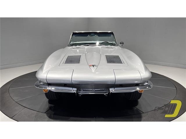 Chevrolet-Corvette-1963-Convertible-16