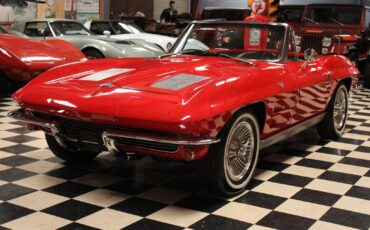 Chevrolet-Corvette-1963-Convertible-2