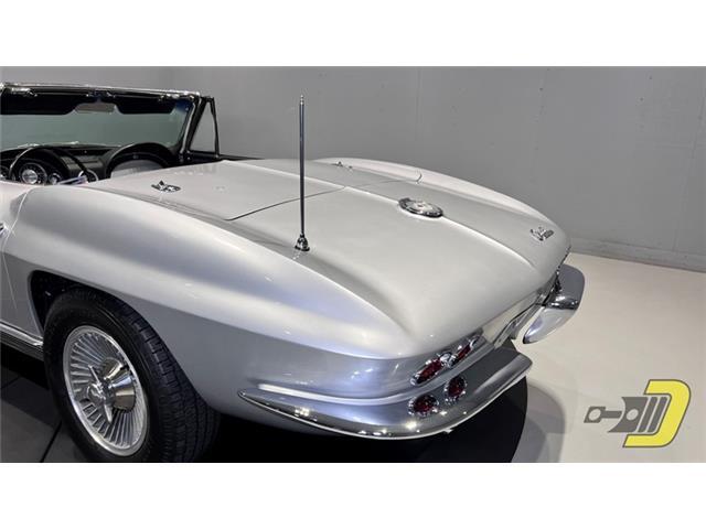 Chevrolet-Corvette-1963-Convertible-23