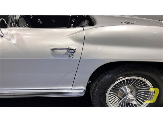 Chevrolet-Corvette-1963-Convertible-25