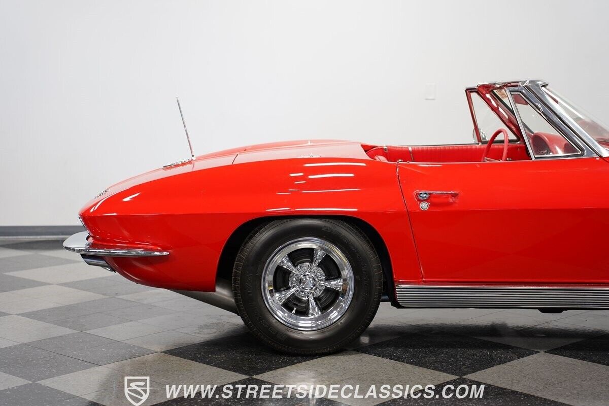 Chevrolet-Corvette-1963-Convertible-29