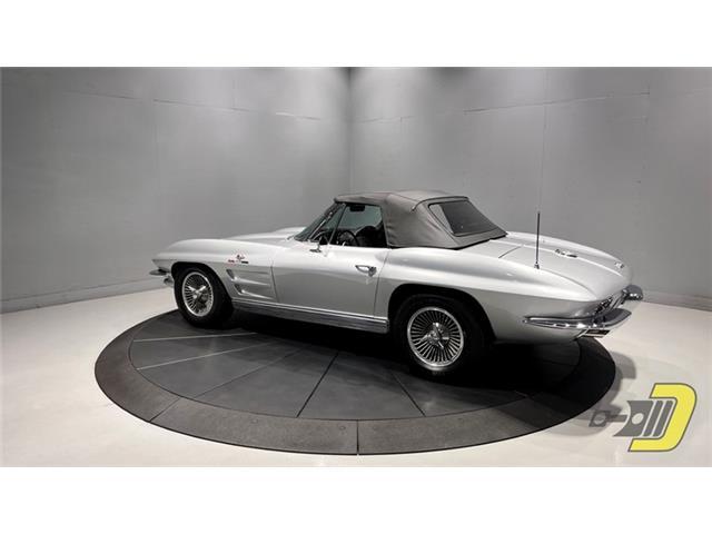 Chevrolet-Corvette-1963-Convertible-3