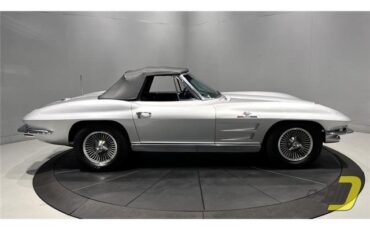 Chevrolet-Corvette-1963-Convertible-33