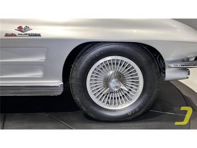 Chevrolet-Corvette-1963-Convertible-35