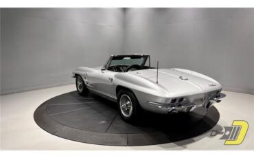 Chevrolet-Corvette-1963-Convertible-38