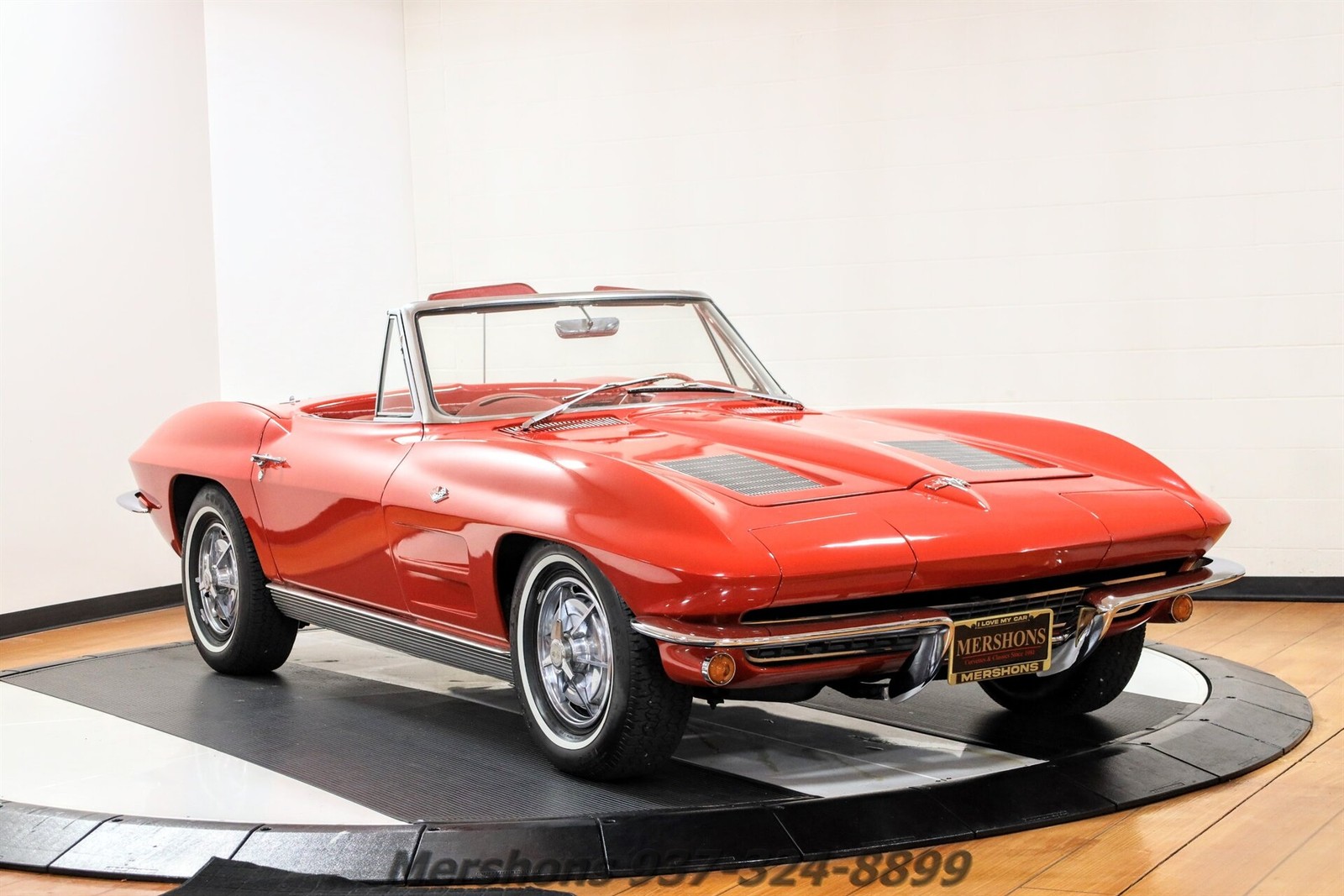 Chevrolet-Corvette-1963-Convertible-4