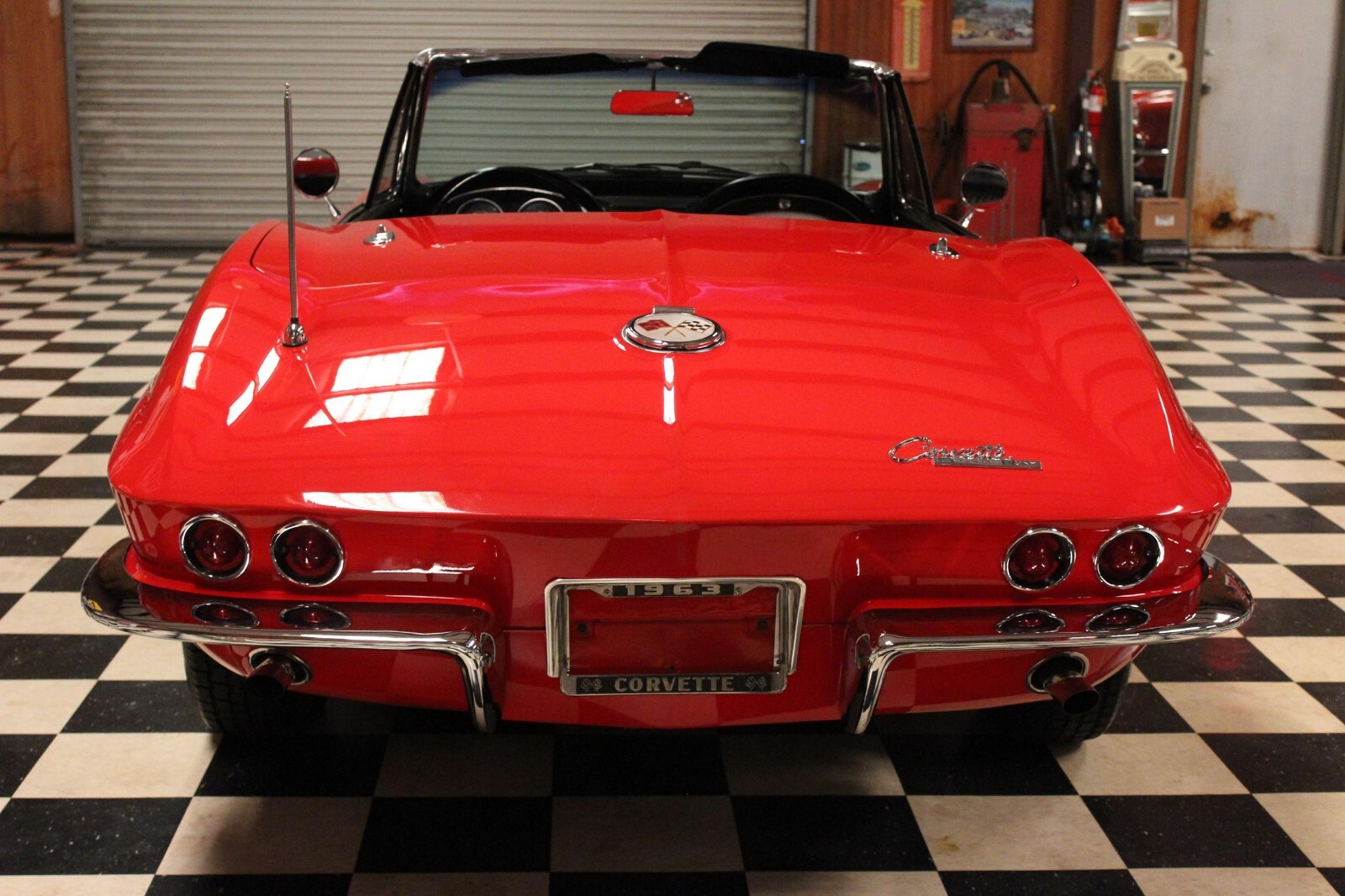 Chevrolet-Corvette-1963-Convertible-4