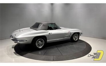 Chevrolet-Corvette-1963-Convertible-8