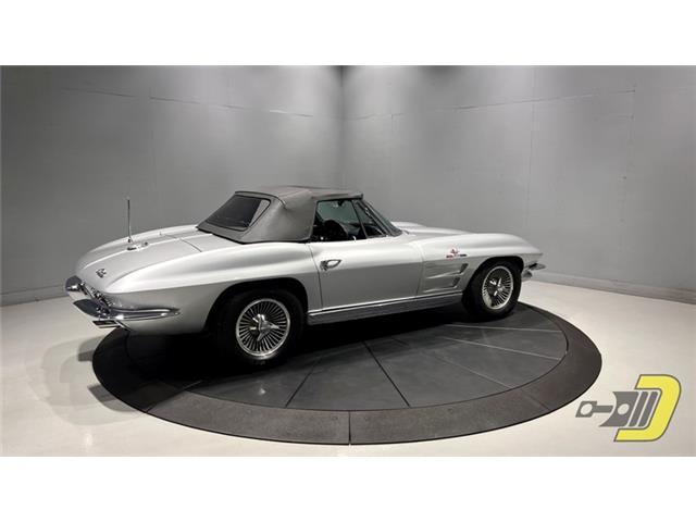 Chevrolet-Corvette-1963-Convertible-8