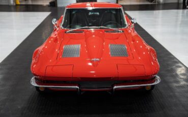 Chevrolet-Corvette-1963-Sting-RAY-19