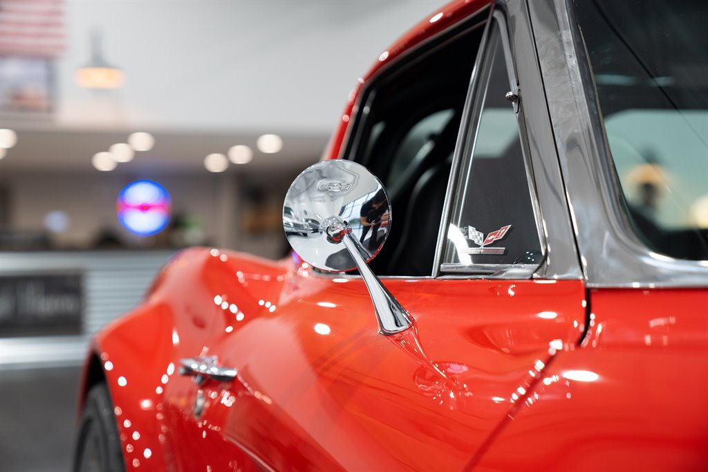 Chevrolet-Corvette-1963-Sting-RAY-27