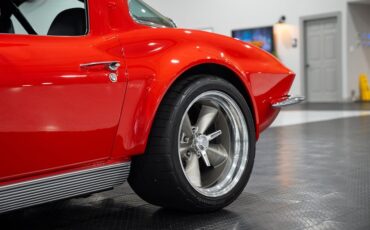 Chevrolet-Corvette-1963-Sting-RAY-28