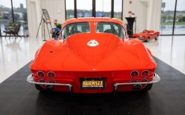 Chevrolet-Corvette-1963-Sting-RAY-31