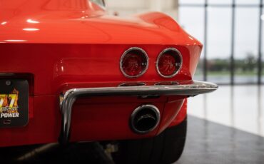 Chevrolet-Corvette-1963-Sting-RAY-33