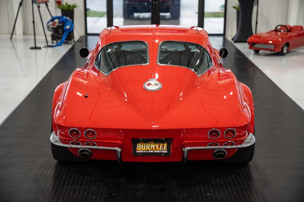 Chevrolet-Corvette-1963-Sting-RAY-6