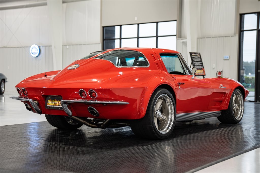 Chevrolet-Corvette-1963-Sting-RAY-9