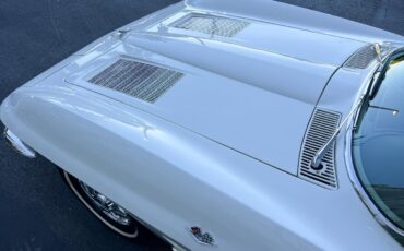 Chevrolet-Corvette-1963-coupe-11
