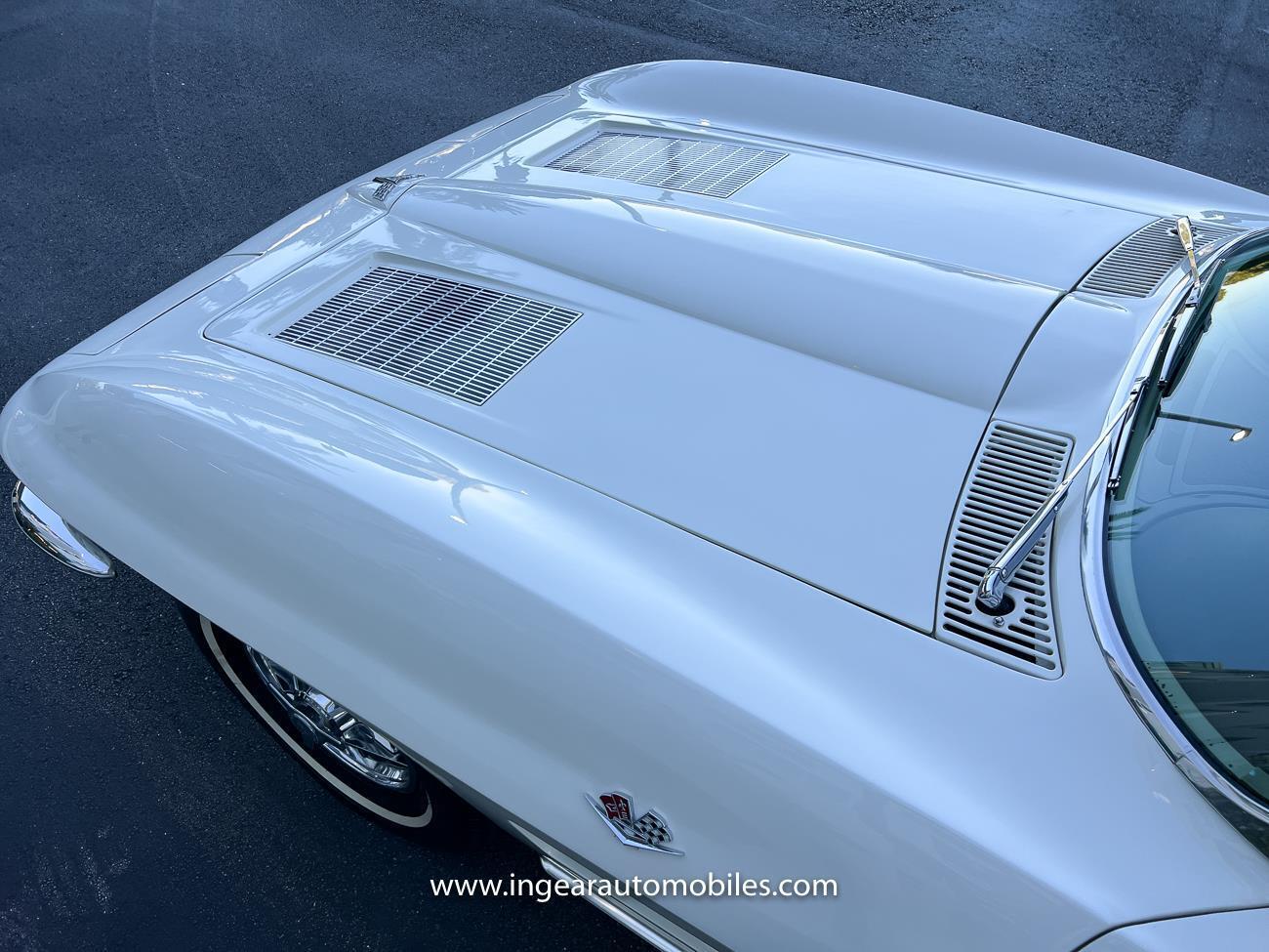 Chevrolet-Corvette-1963-coupe-11