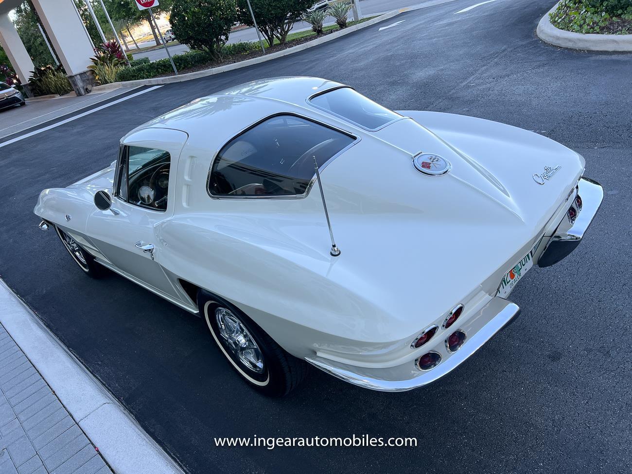 Chevrolet-Corvette-1963-coupe-14