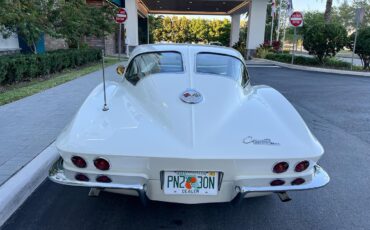 Chevrolet-Corvette-1963-coupe-16