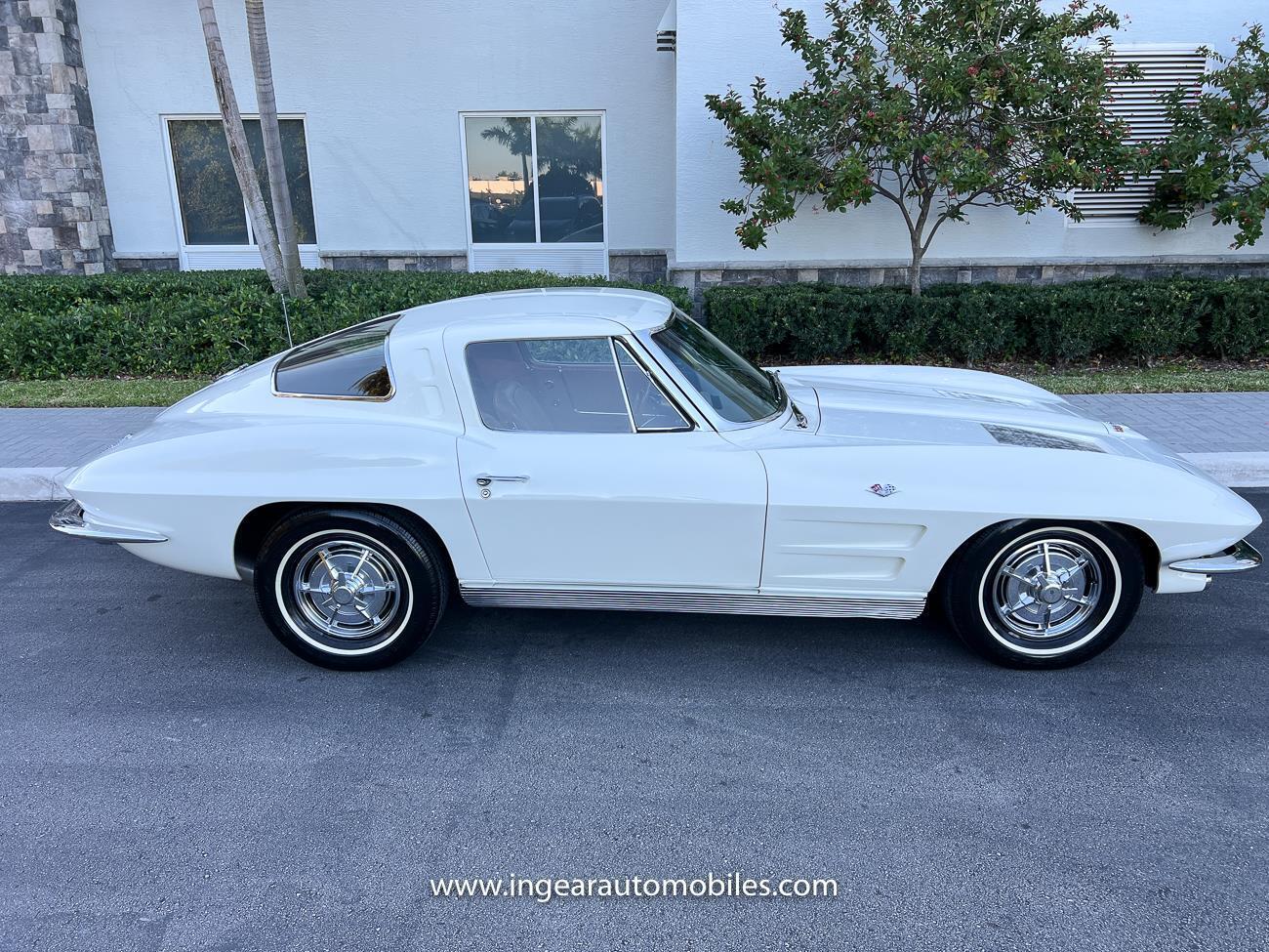 Chevrolet-Corvette-1963-coupe-18