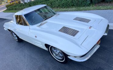 Chevrolet-Corvette-1963-coupe-19